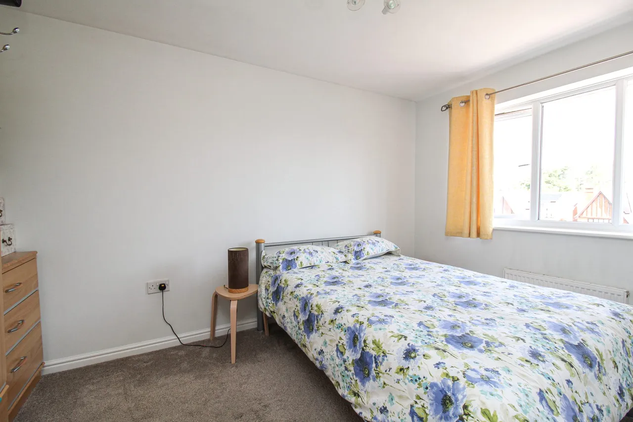 Ovington Drive, Fleet, GU51 1DF, photo 17