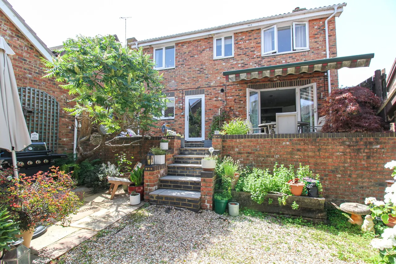Ovington Drive, Fleet, GU51 1DF, photo 23