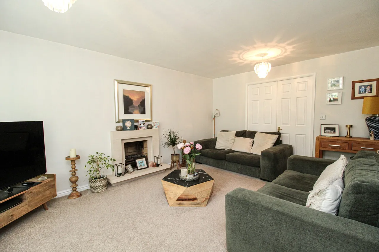 Ovington Drive, Fleet, GU51 1DF, photo 11