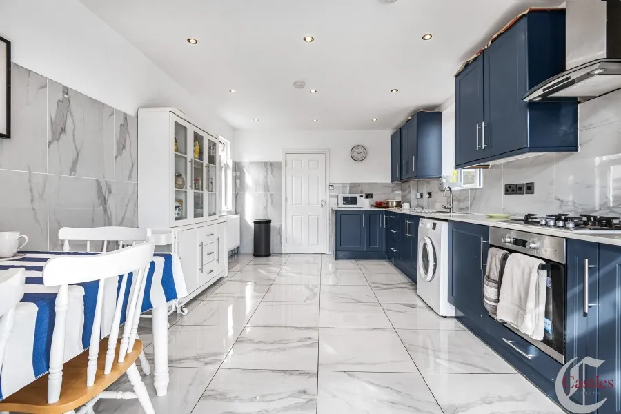 Southbury Road, Enfield, EN1, photo 3