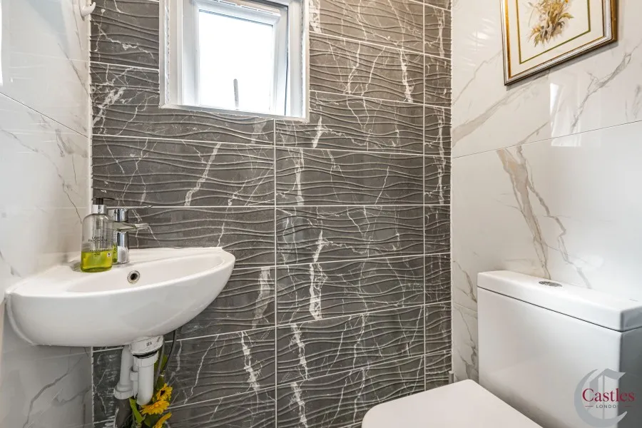Southbury Road, Enfield, EN1, photo 20