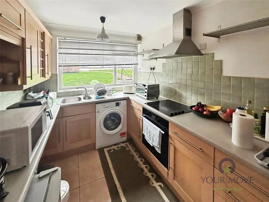 Cranes Park Crescent, Kingston Upon Thames, KT5, photo 4