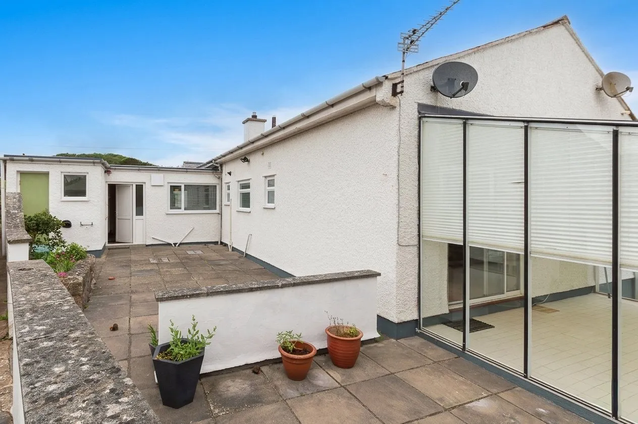 Whitehall Road, Rhos on Sea, LL28, photo 12