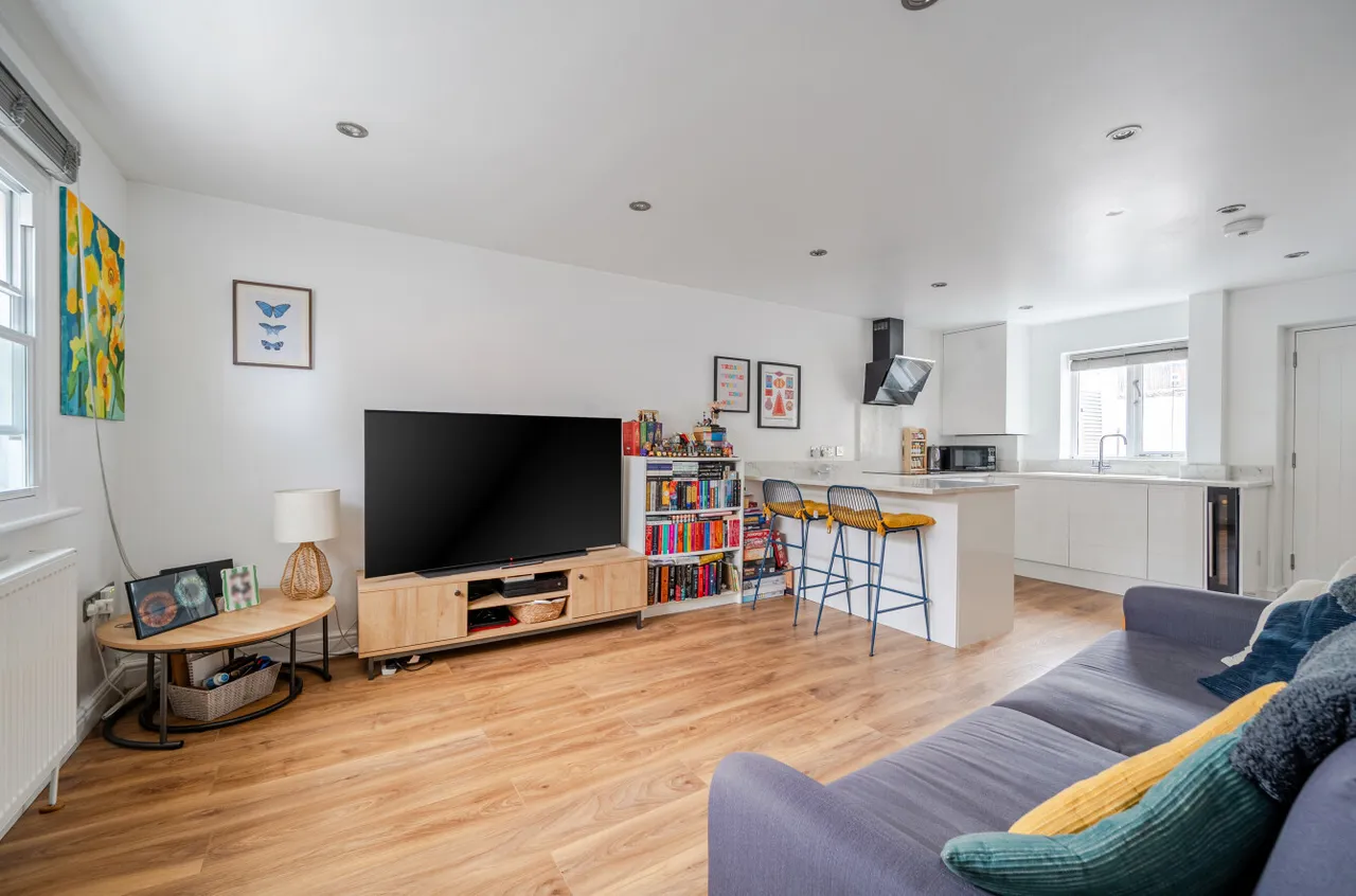 Augusta Place, Worthing, BN11, photo 4
