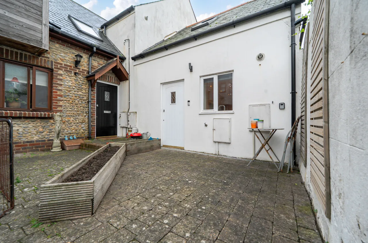 Augusta Place, Worthing, BN11, photo 8