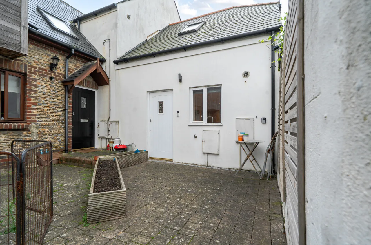 Augusta Place, Worthing, BN11, photo 17