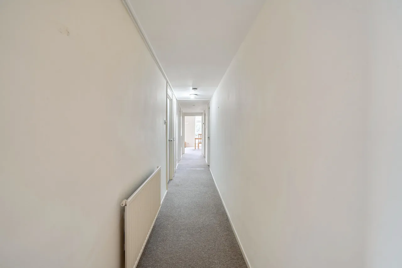 Oxford Road, UB9, photo 6