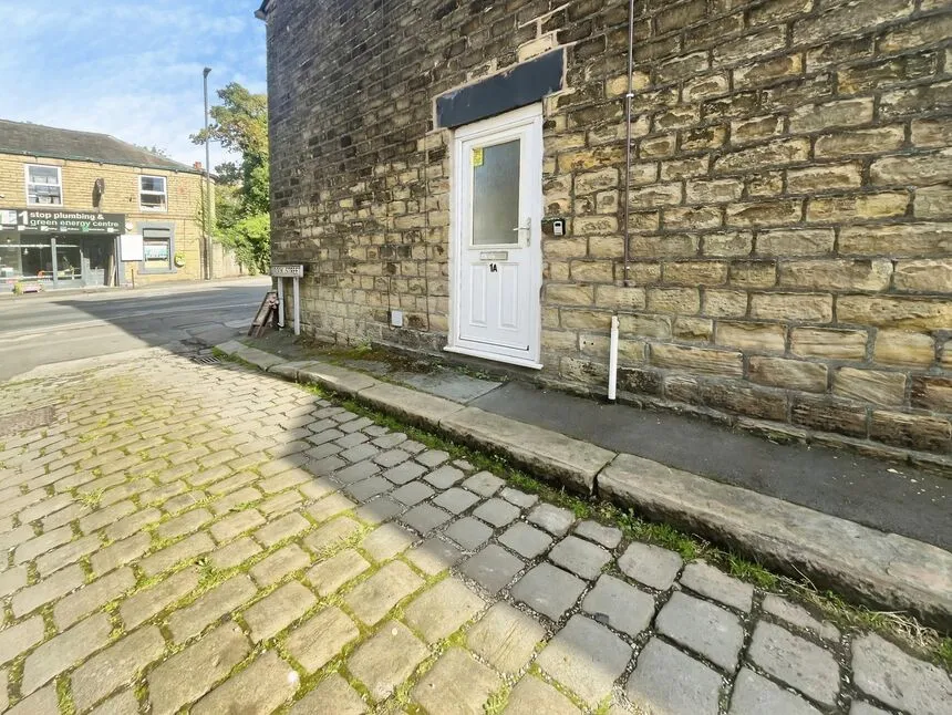 Brook Street, Glossop, SK13, photo 6