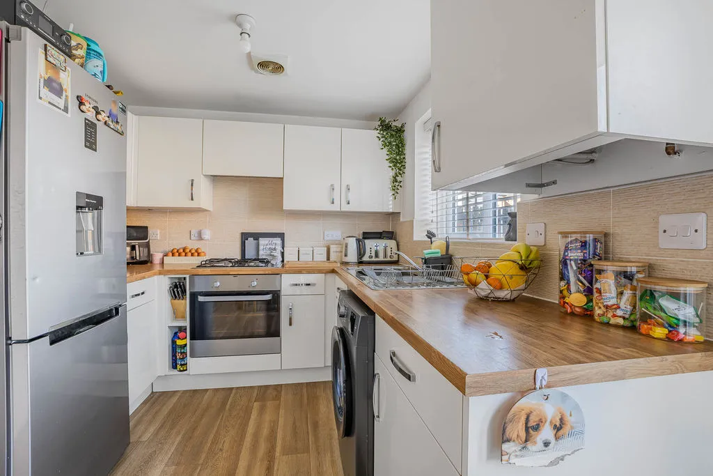 Lowry Way, Rochdale OL11 2BD, photo 6