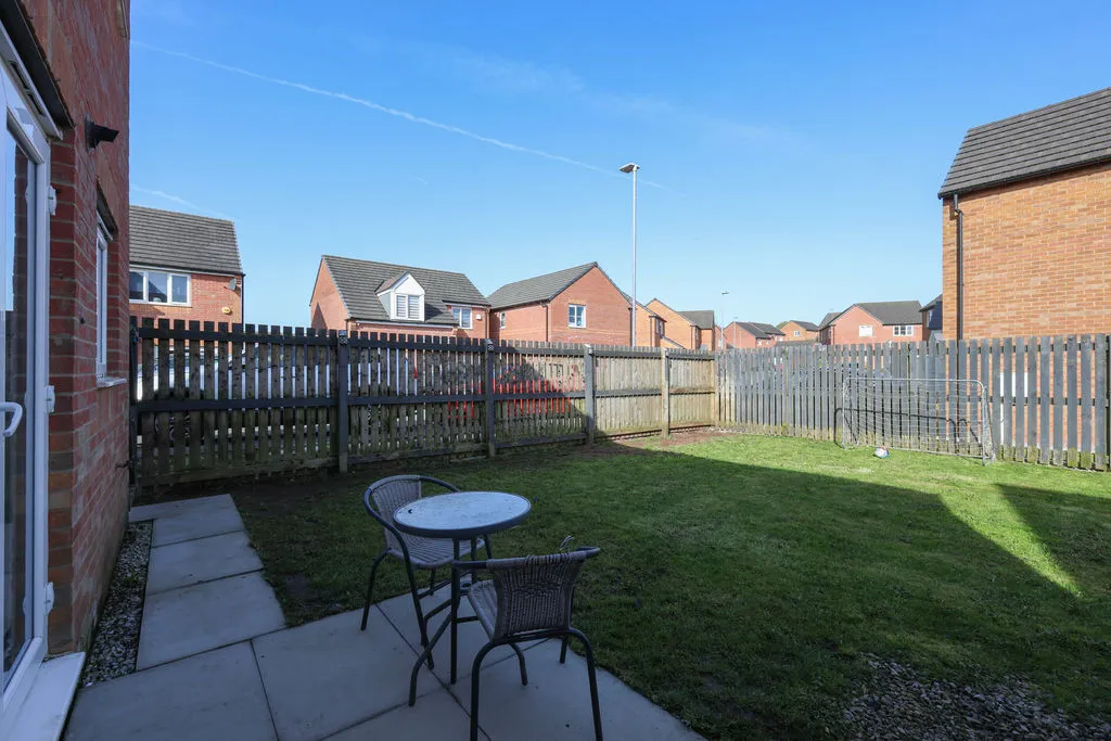 Lowry Way, Rochdale OL11 2BD, photo 17