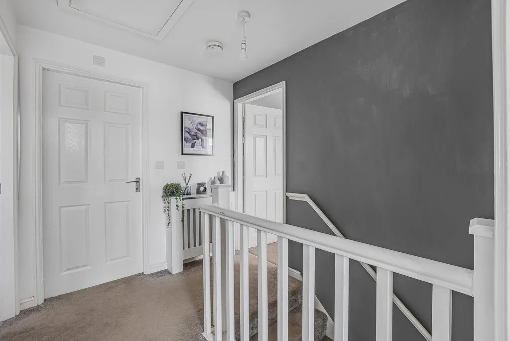 Lowry Way, Rochdale OL11 2BD, photo 8