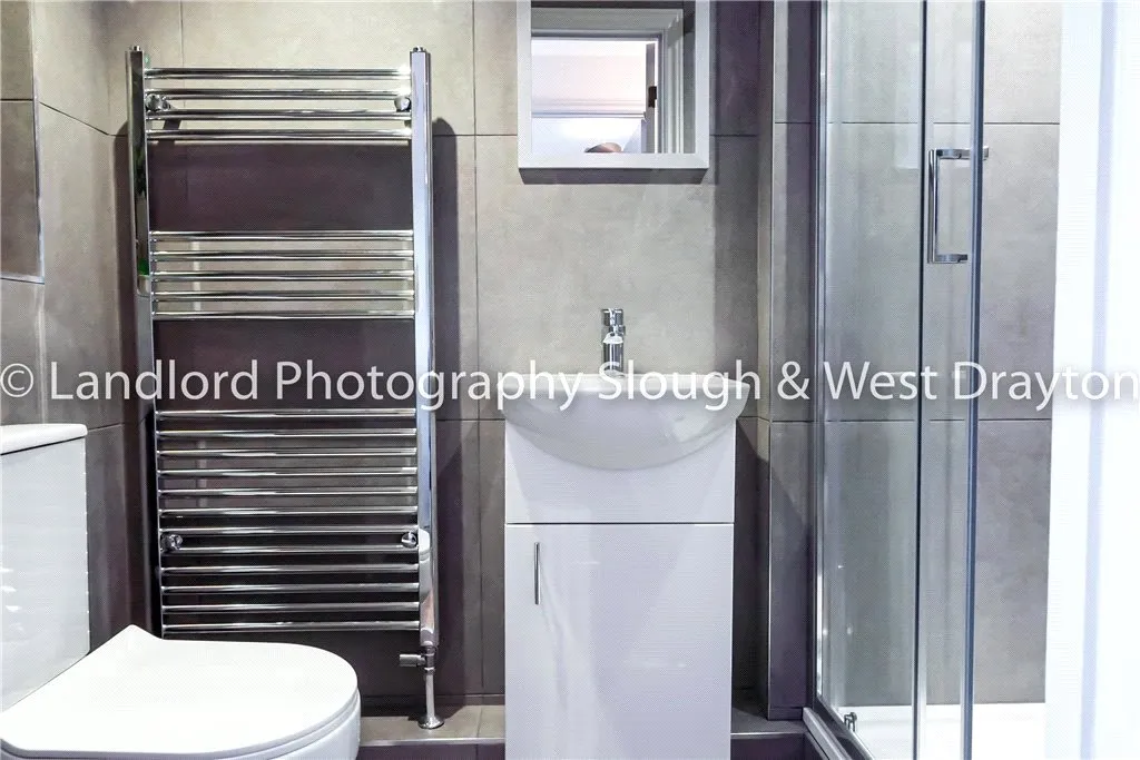 Broomfield, Guildford, GU2, photo 6