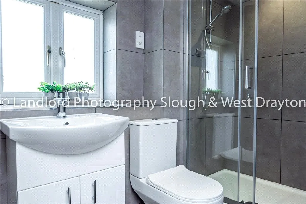 Broomfield, Guildford, GU2, photo 9