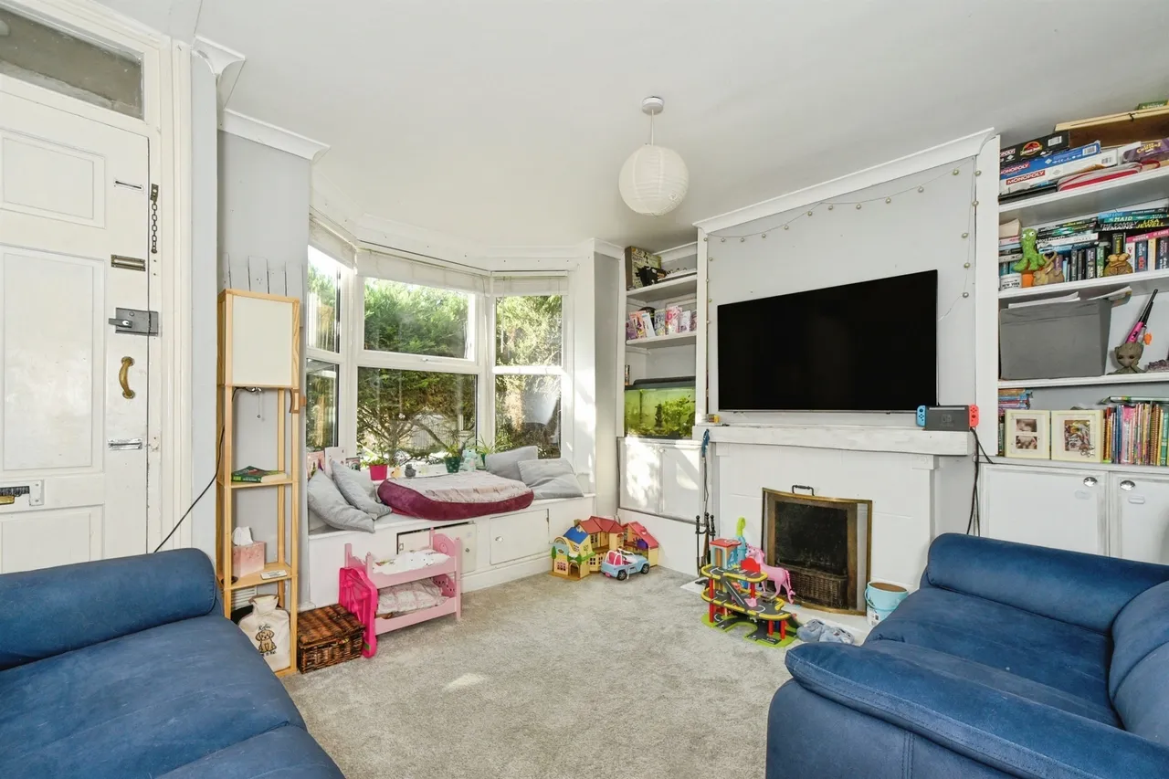 Andover Road, Ludgershall, SP11, photo 3