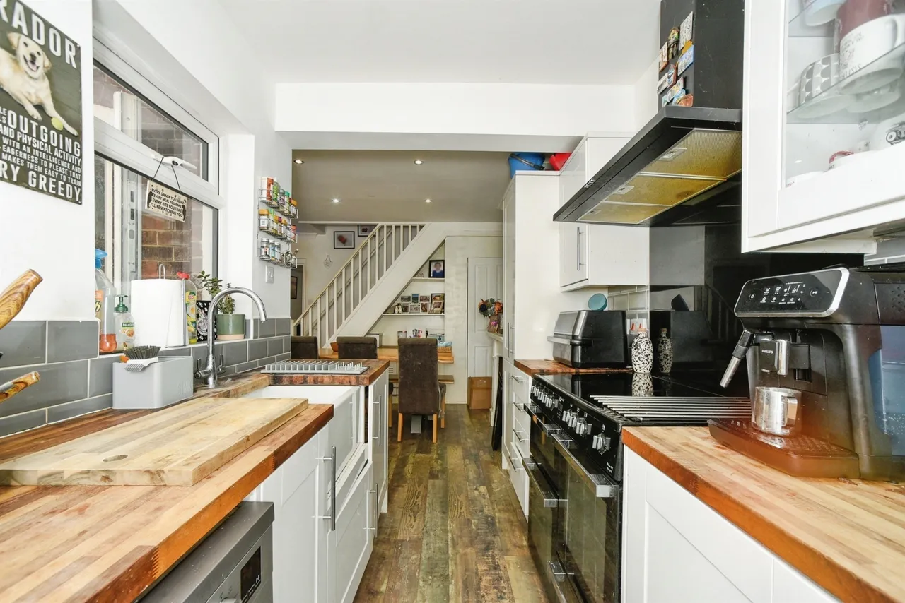 Andover Road, Ludgershall, SP11, photo 2