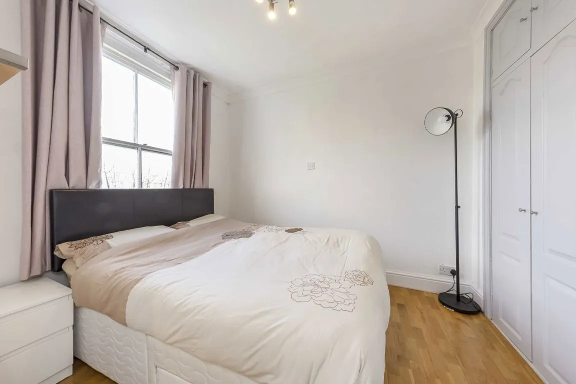 Sinclair Gardens, W14, photo 6