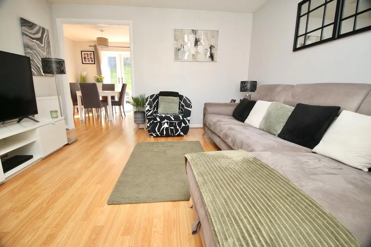 Macdougall Drive, Cambuslang, G72 7GE, photo 4
