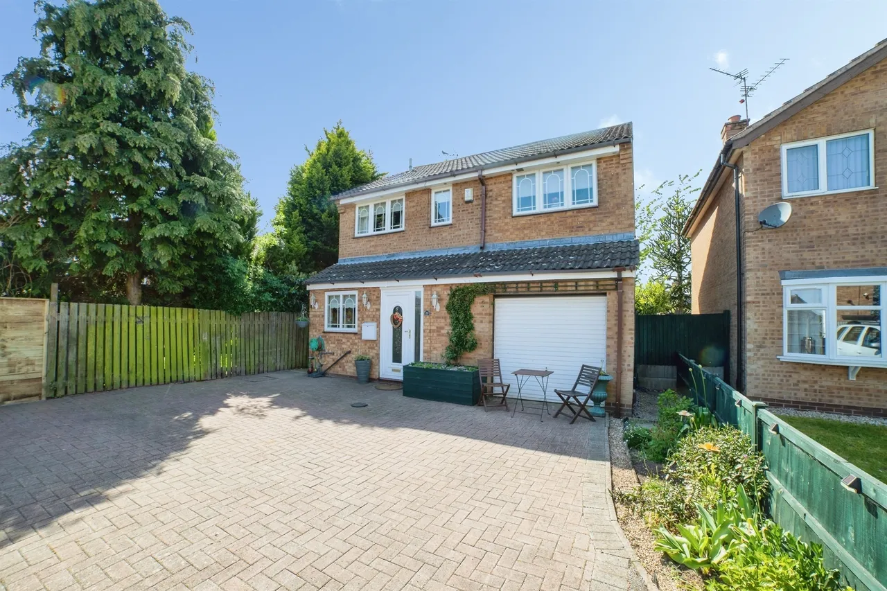 3 bed house for sale, Sycamore Close, Rainworth, NG21