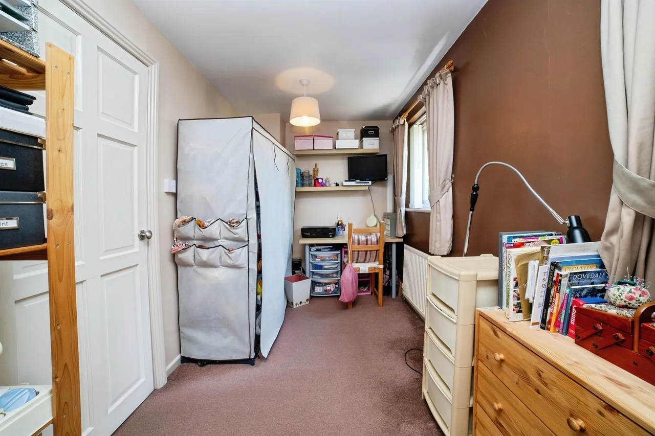 Sycamore Close, Rainworth, NG21, photo 18