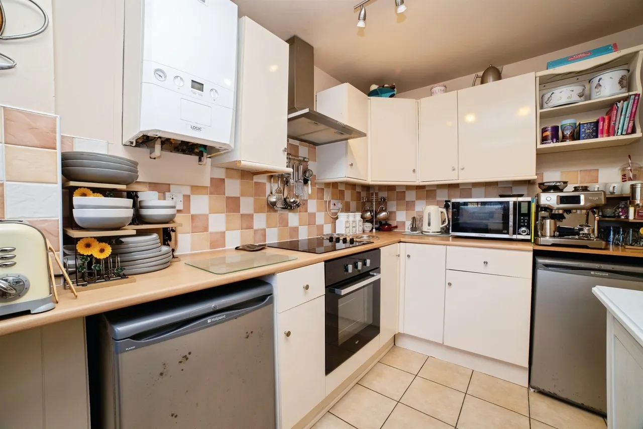 Sycamore Close, Rainworth, NG21, photo 8