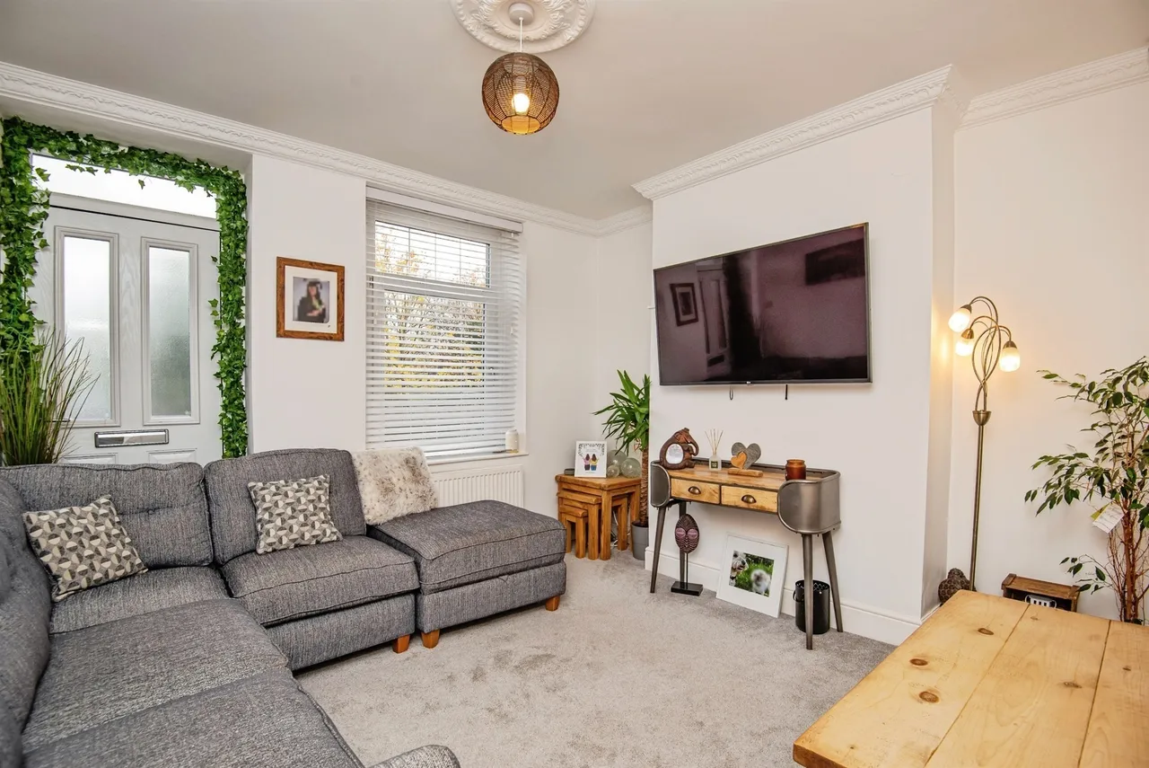 Doncaster Road, Ardsley, Barnsley, photo 2