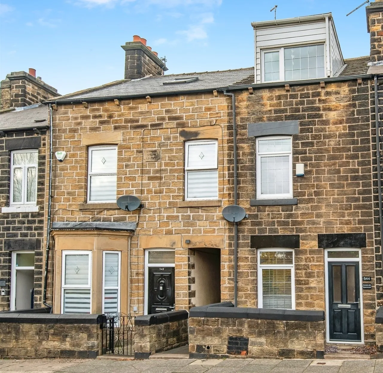 4 bed house for sale — Doncaster Road, Ardsley, Barnsley