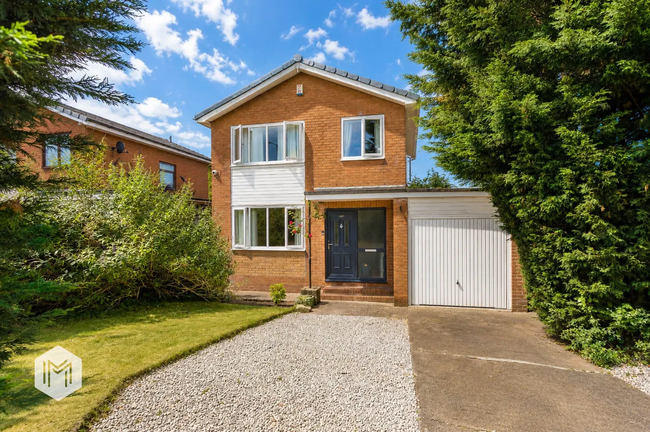 3 bed house for sale — Brodick Drive, Bolton, BL2 6UE