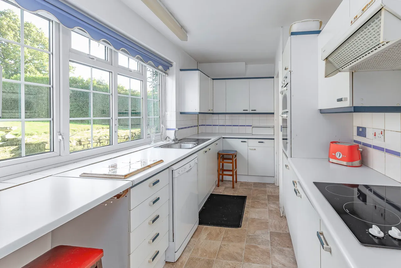 Chalket Lane, Pembury, Kent, TN2 4AA, photo 4