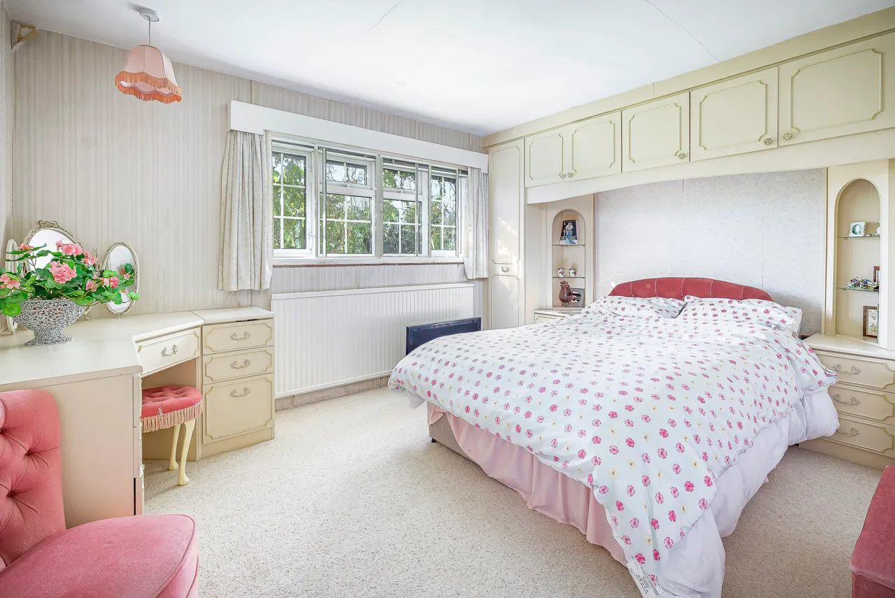 Chalket Lane, Pembury, Kent, TN2 4AA, photo 5