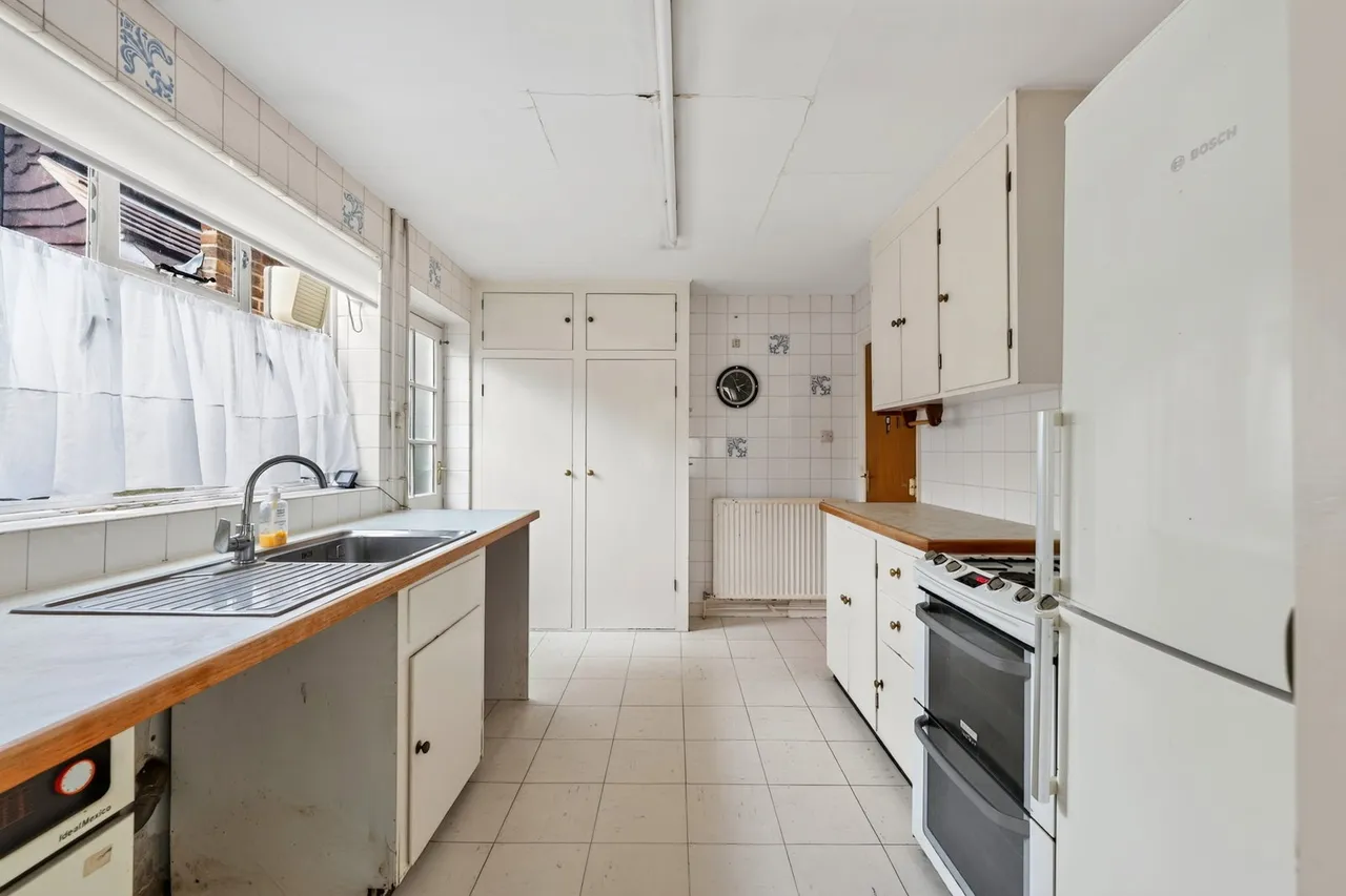 Outwood Lane, CR5, photo 5