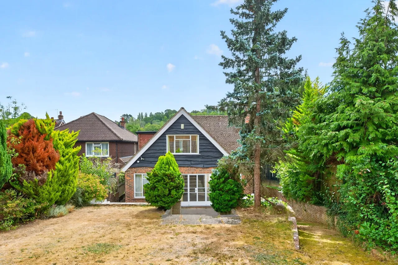 Outwood Lane, CR5, photo 15