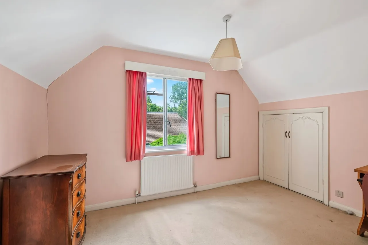 Outwood Lane, CR5, photo 10