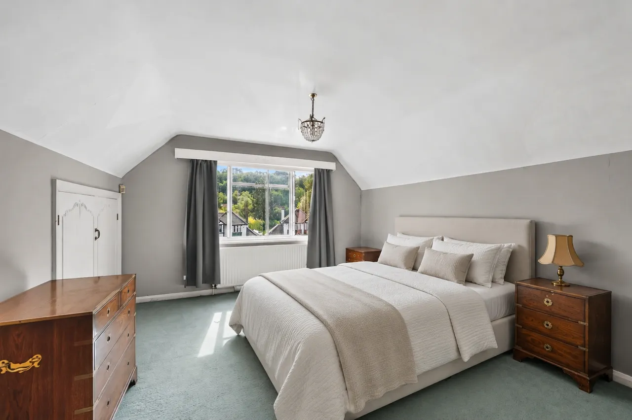 Outwood Lane, CR5, photo 8