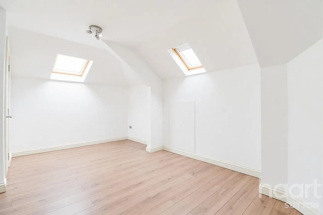 Lewis Road, SM1, photo 5