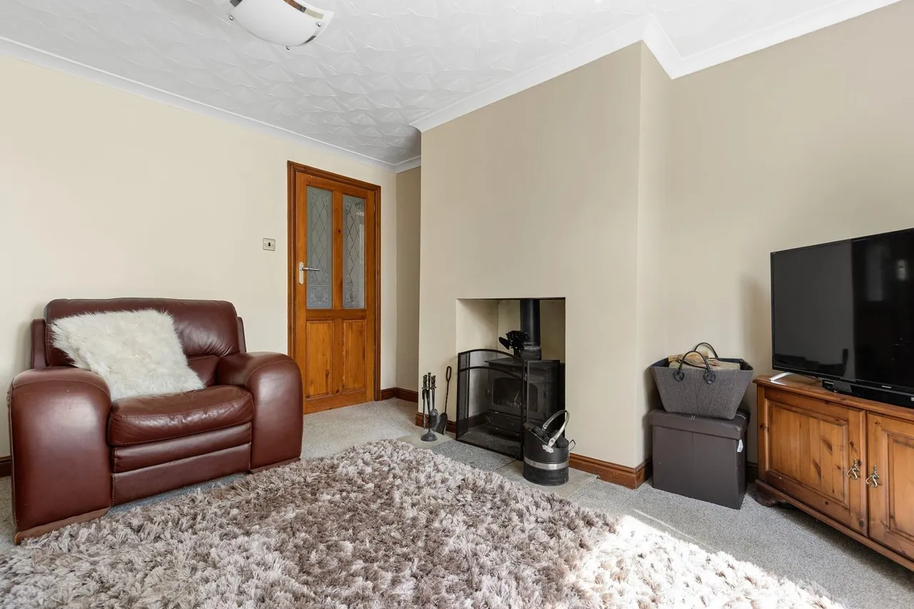 West Bank, Carlton, DN14, photo 17