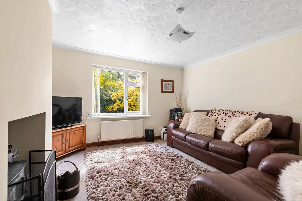 West Bank, Carlton, DN14, photo 16