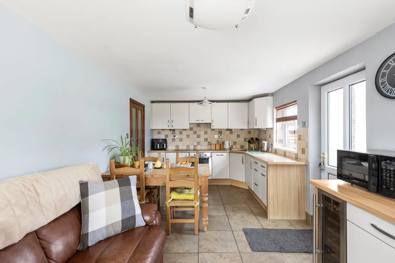 West Bank, Carlton, DN14, photo 15