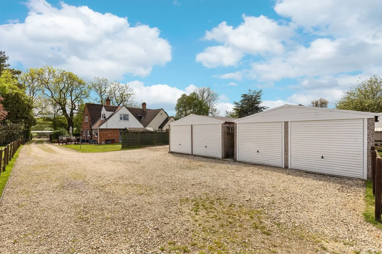 West Bank, Carlton, DN14, photo 7