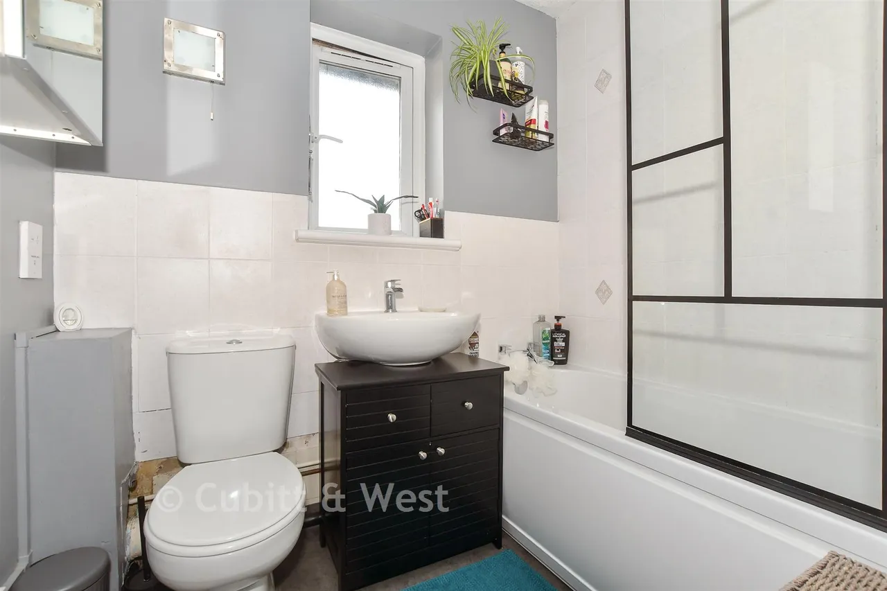 Tideys Mill, Partridge Green, RH13, photo 9