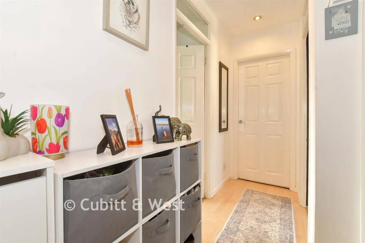 Tideys Mill, Partridge Green, RH13, photo 2