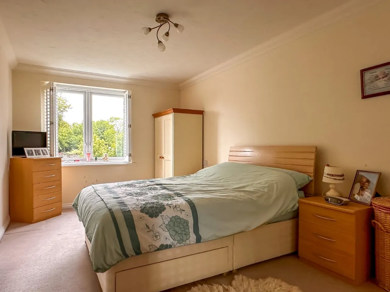 Christ Church Close, Nailsea, BS48, photo 5