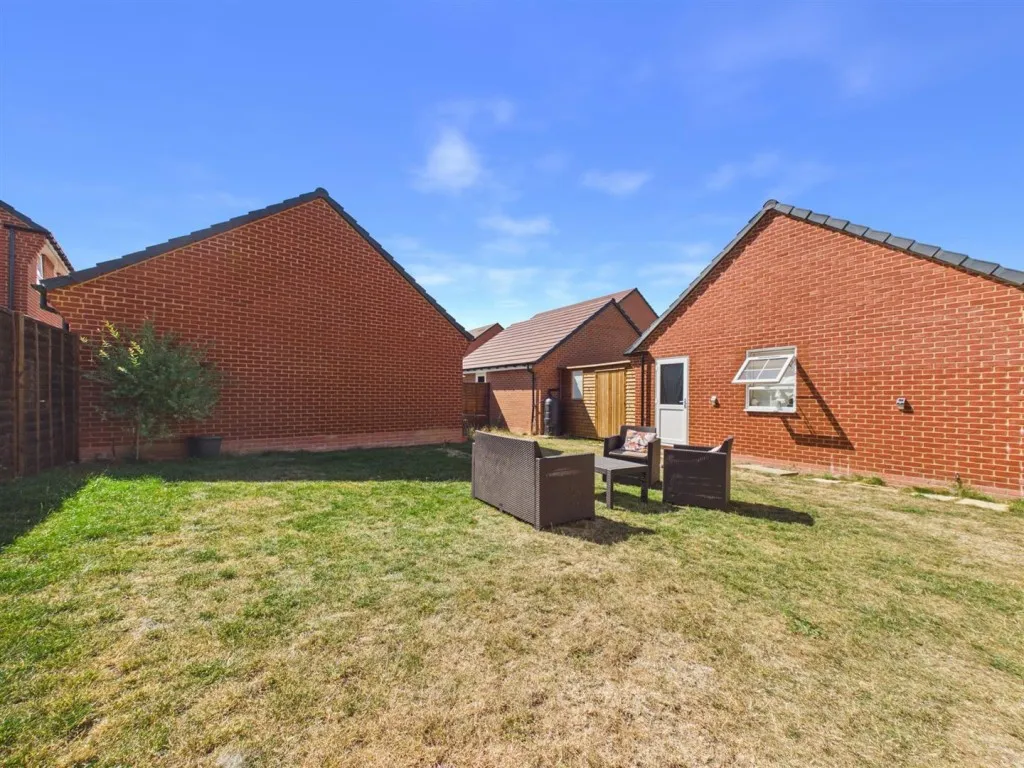 Martha Lane, Kingsbrook, photo 18