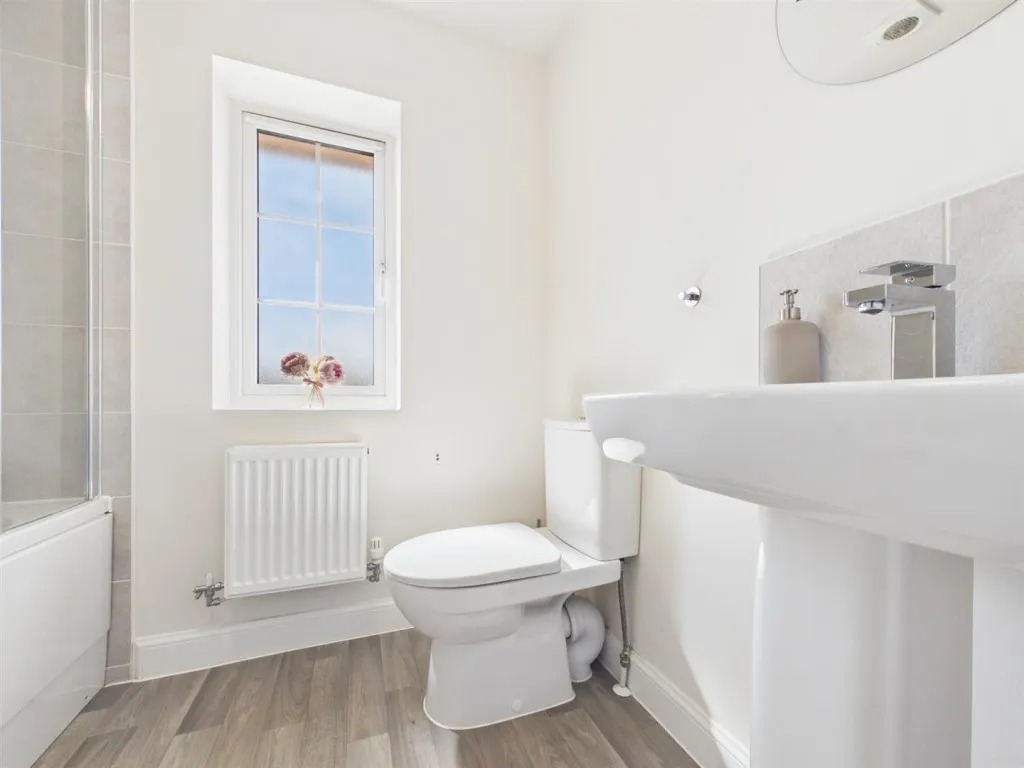 Martha Lane, Kingsbrook, photo 17