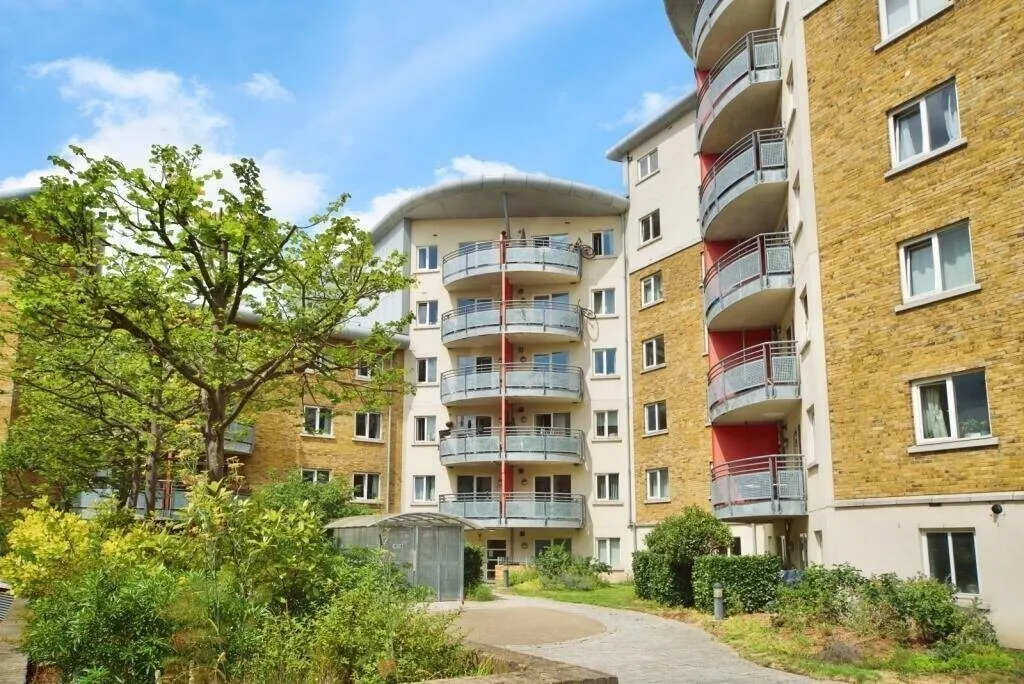 1 bed flat for sale — Pancras Way, London
