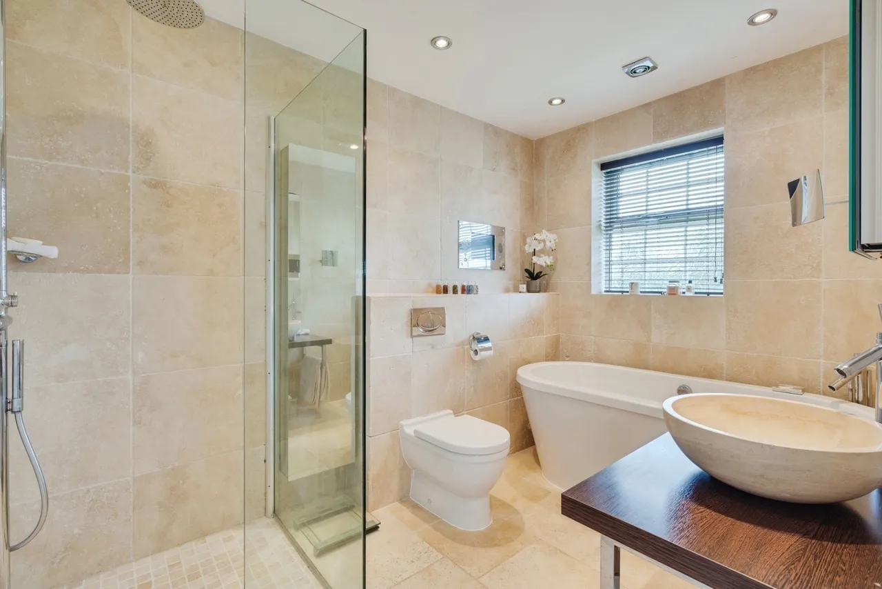 The Grange, Westhoughton, BL5, photo 21