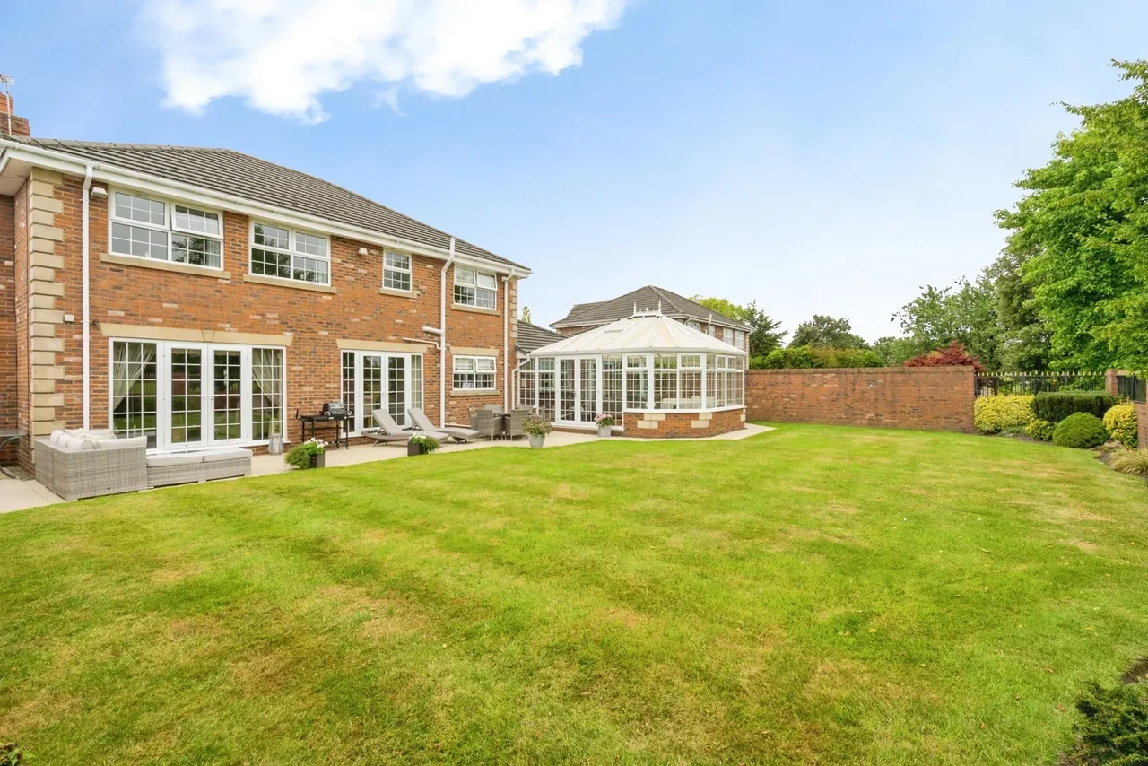 The Grange, Westhoughton, BL5, photo 40