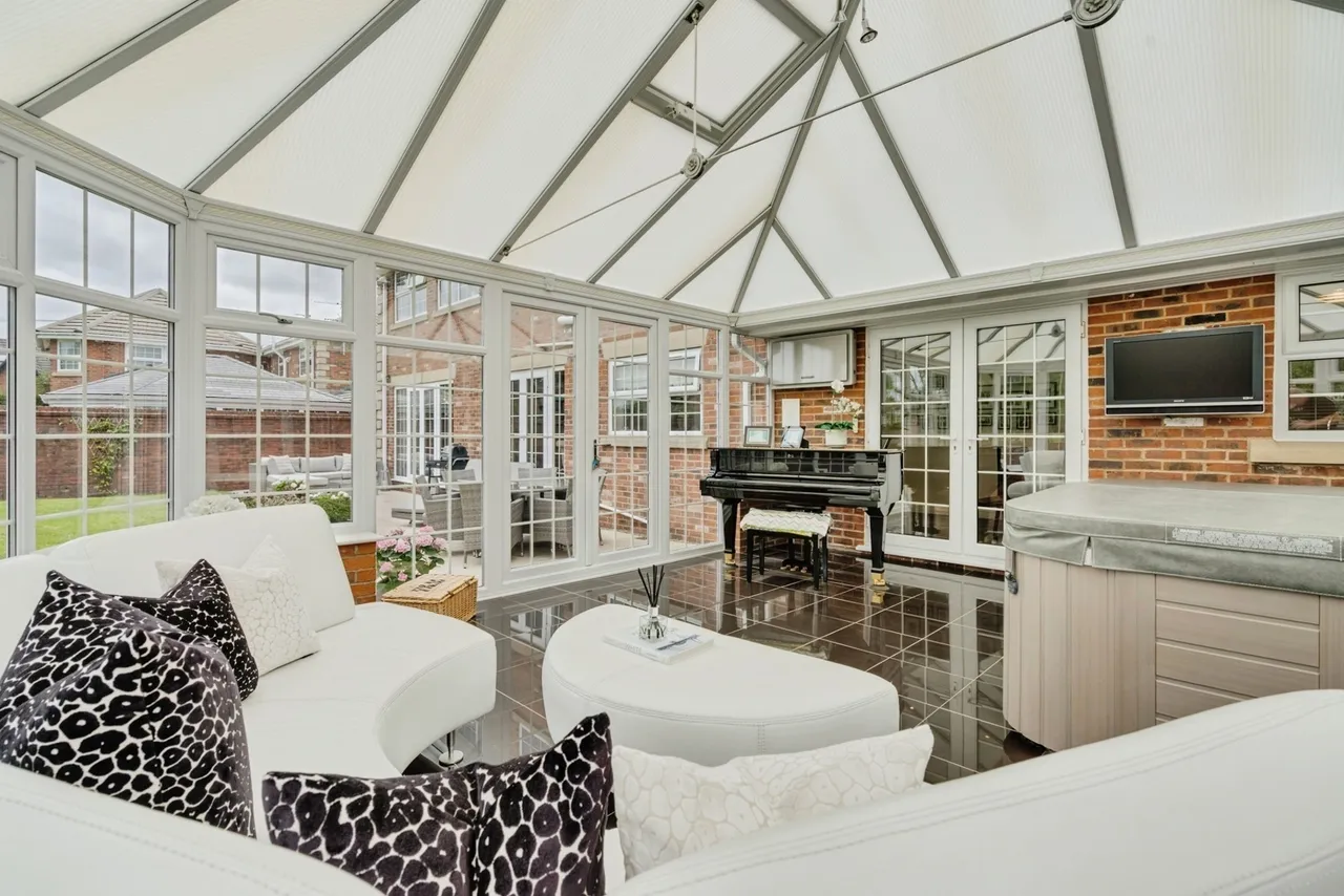The Grange, Westhoughton, BL5, photo 37