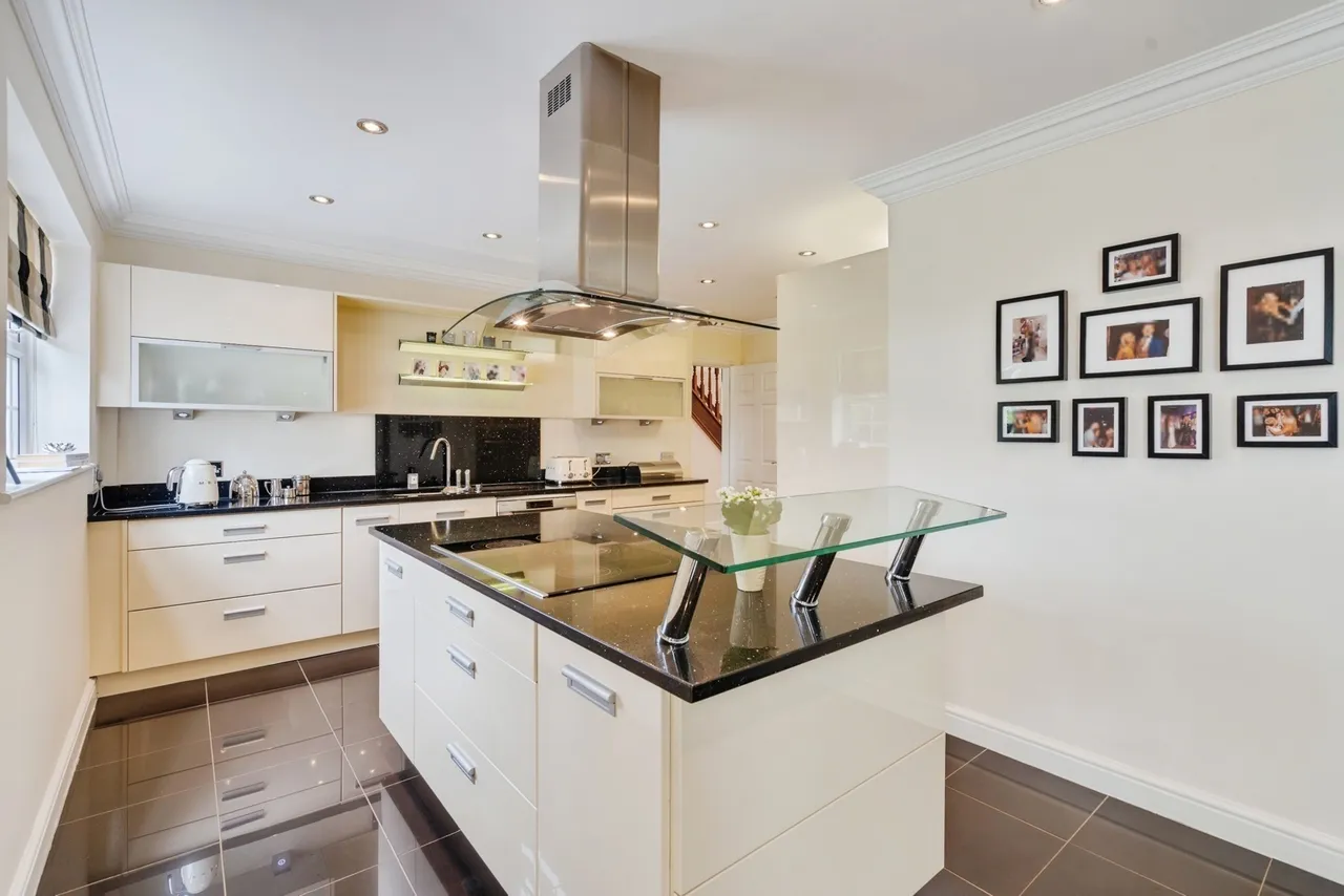 The Grange, Westhoughton, BL5, photo 11