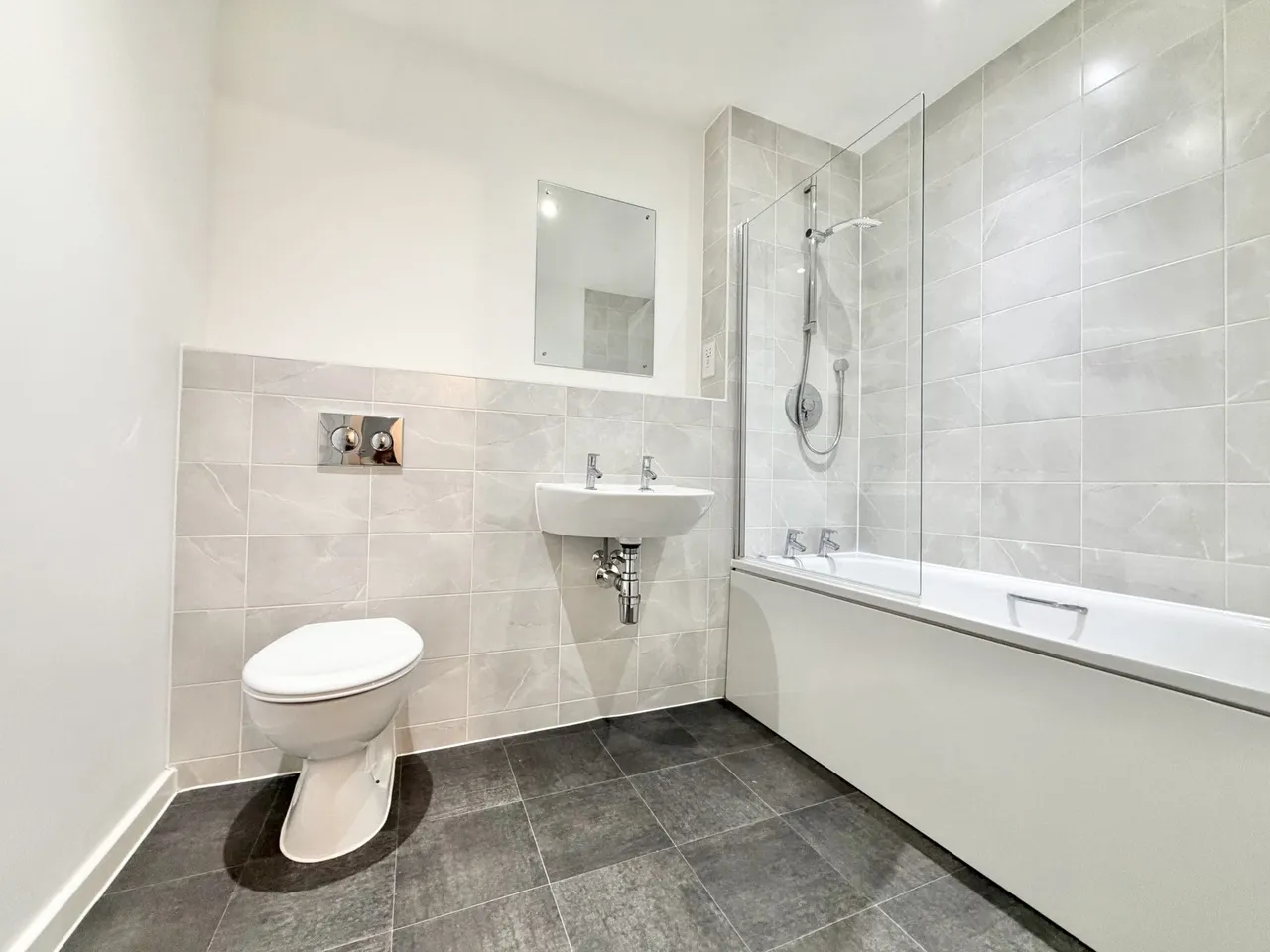 Traction Lane, Bedford, MK42, photo 9