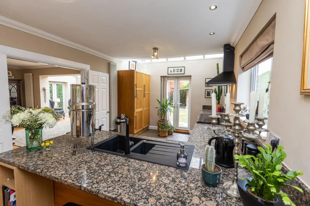 Tattenhall Road, Chester, CH3, photo 9